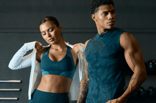 ICANIWILL bietet Sportbekleidung für Damen und Herren an und setzt dabei auf hochwertige Materialien und innovative Designs.